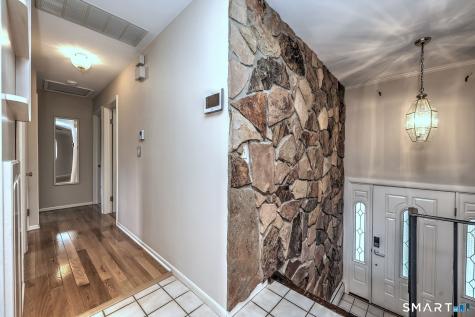 86 Honey Pot Road West Haven CT 06516