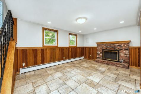 86 Honey Pot Road West Haven CT 06516