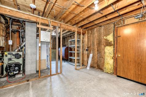 86 Honey Pot Road West Haven CT 06516