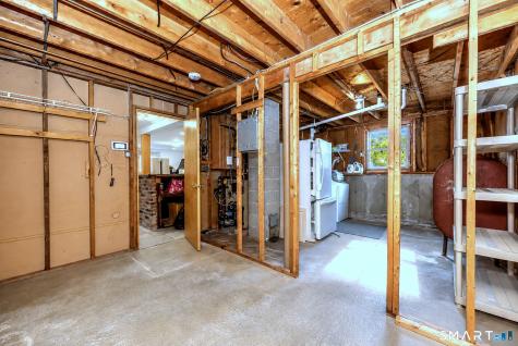 86 Honey Pot Road West Haven CT 06516