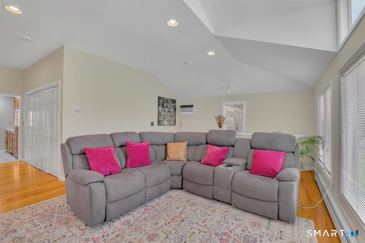 292 South Main Street West Hartford CT 06107