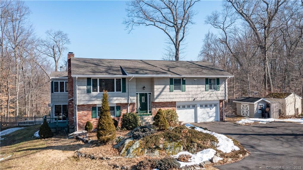 33 Arapaho Road Brookfield CT 06804