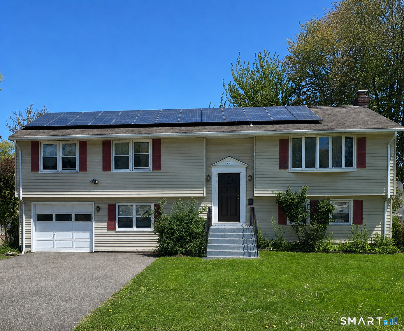 70 Ridge Crest Circle Wethersfield CT 06109