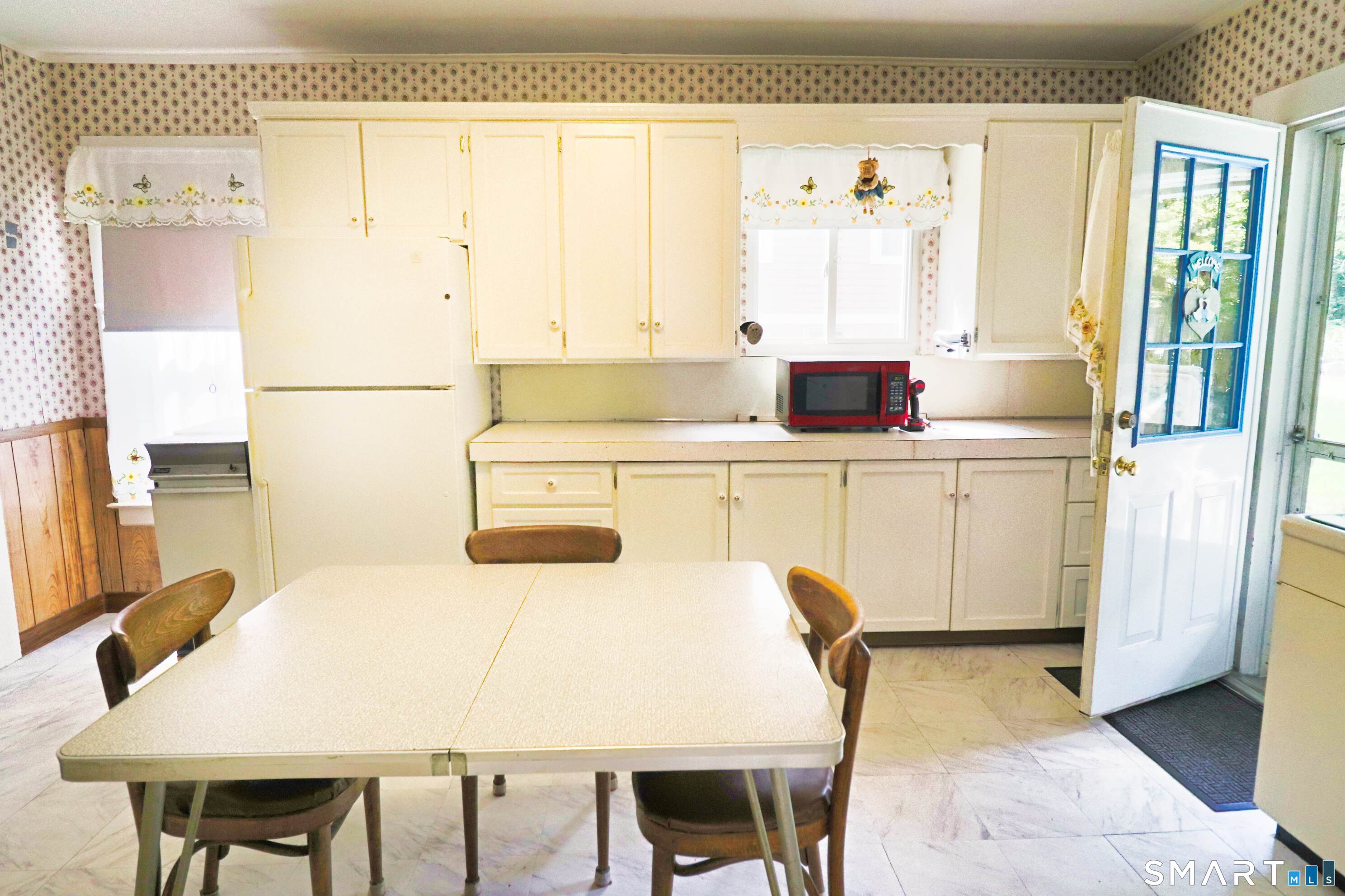 22 Hull Street Bristol CT 06010