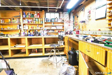 22 Hull Street Bristol CT 06010