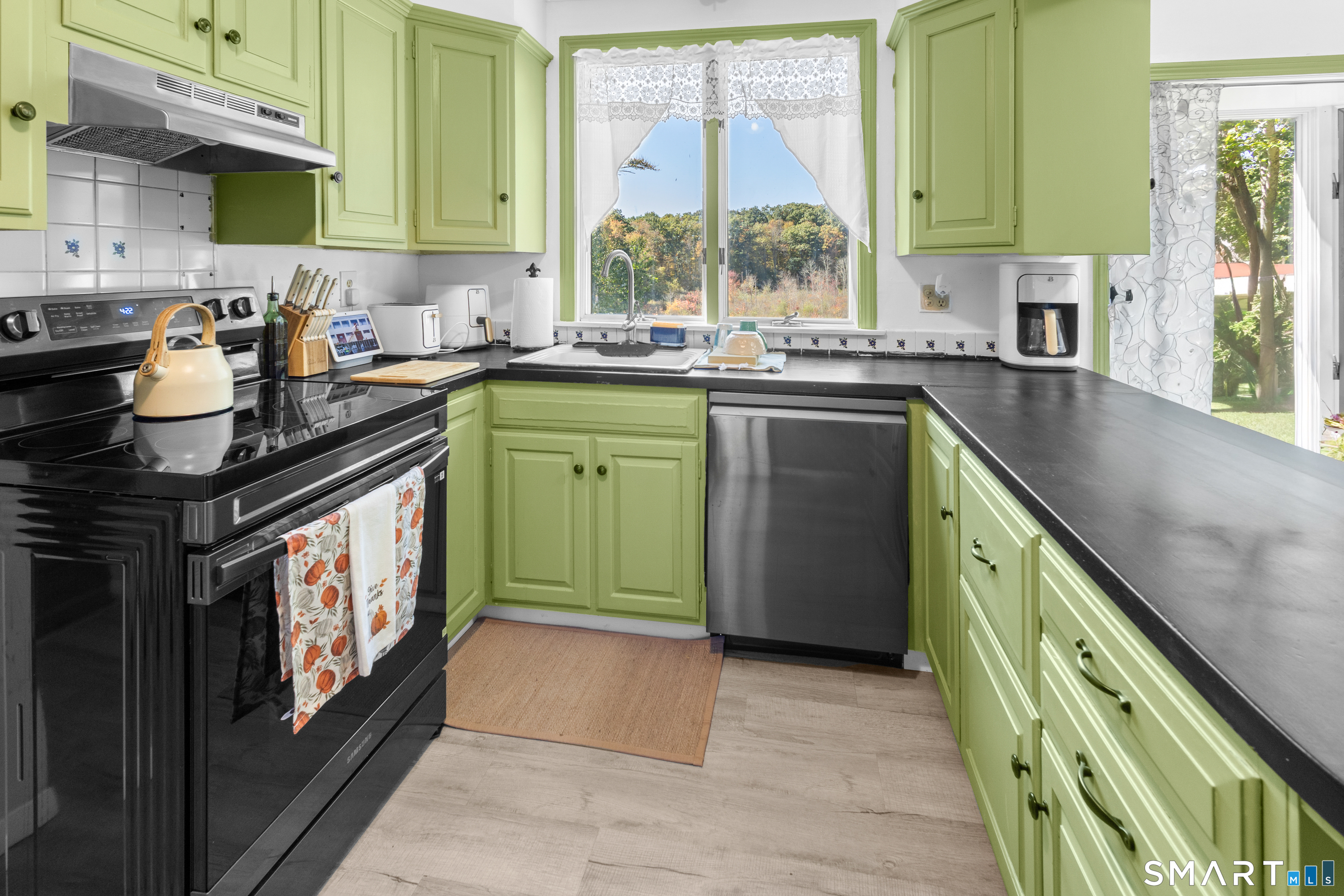 67 Flanders Road Woodbury CT 06798