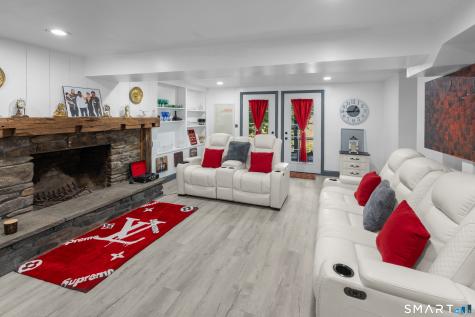 67 Flanders Road Woodbury CT 06798