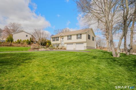 8 Heartwell Drive Groton CT 06340