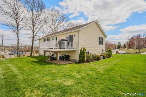 8 Heartwell Drive Groton CT 06340