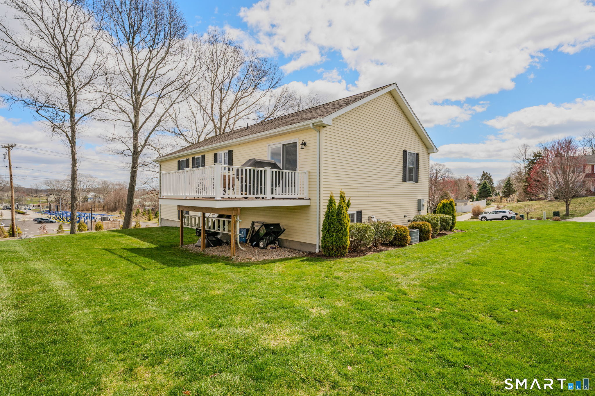 8 Heartwell Drive Groton CT 06340