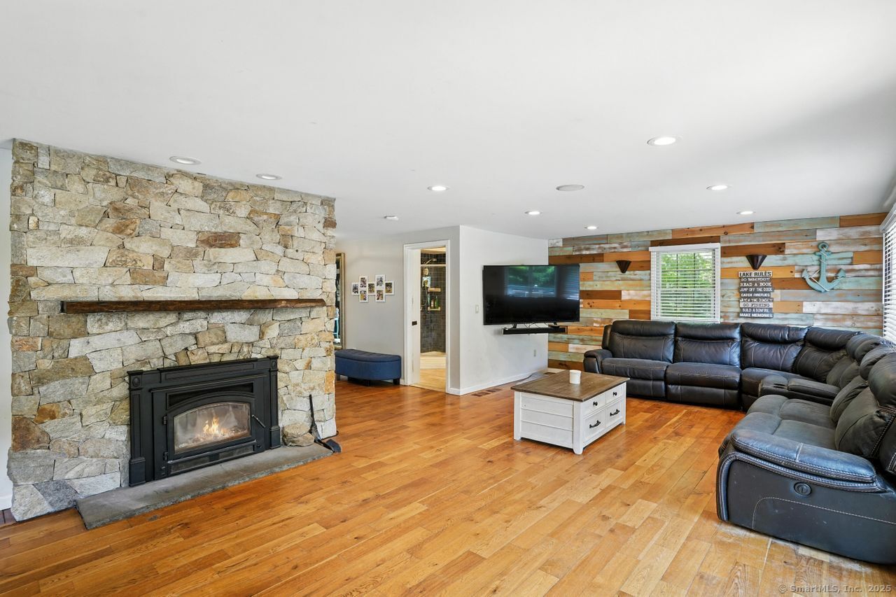 68 Old Dike Road Trumbull CT 06611