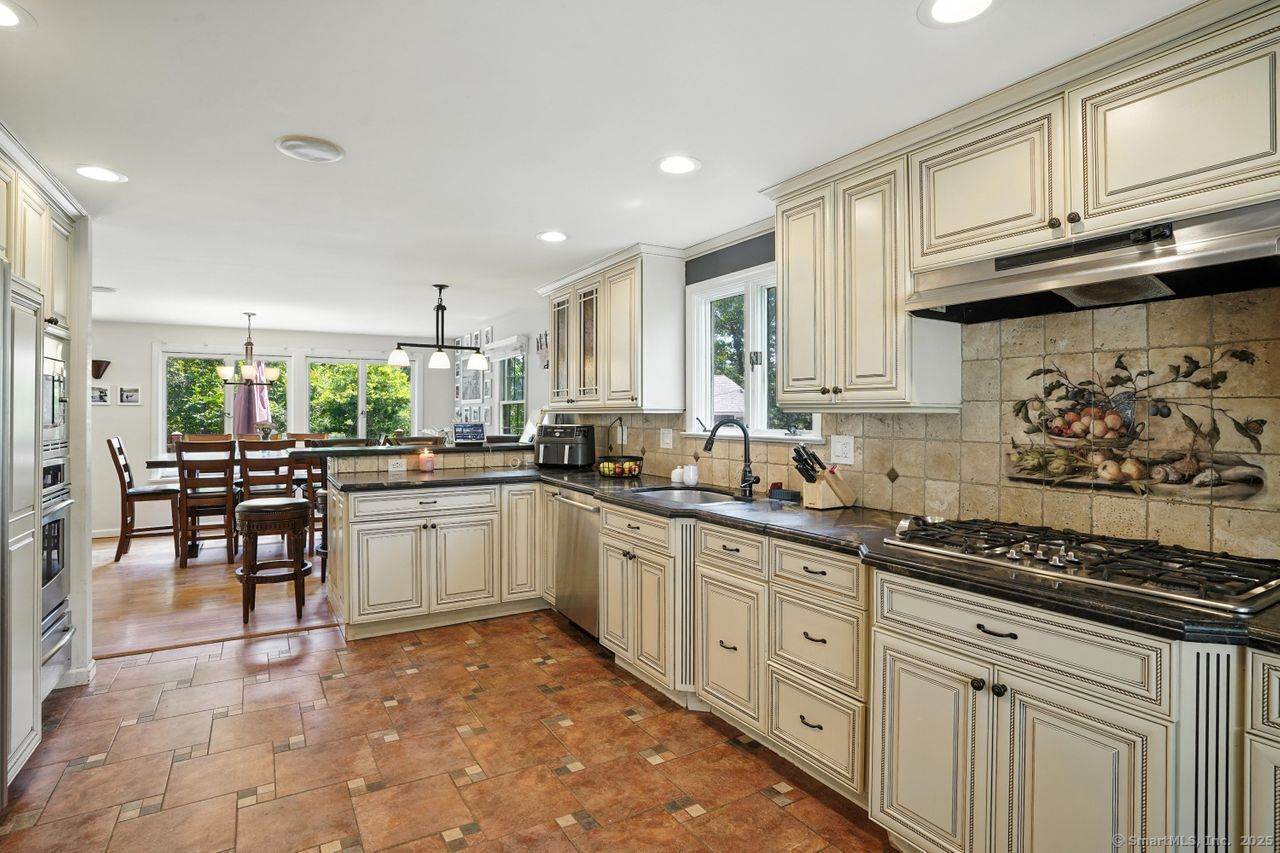 68 Old Dike Road Trumbull CT 06611