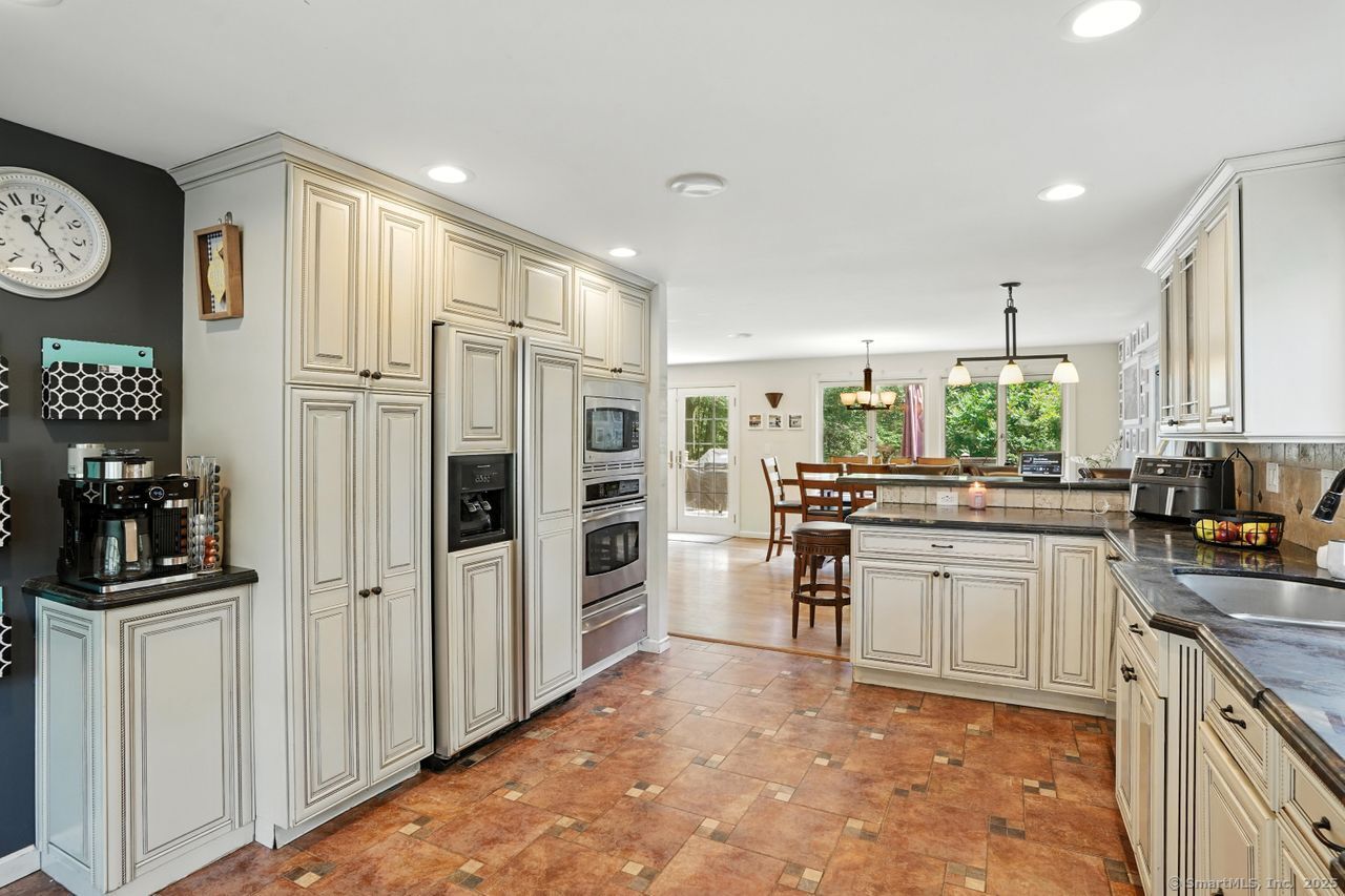 68 Old Dike Road Trumbull CT 06611