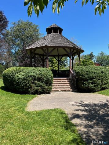 35 Aspen Ledges Road Ridgefield CT 06877
