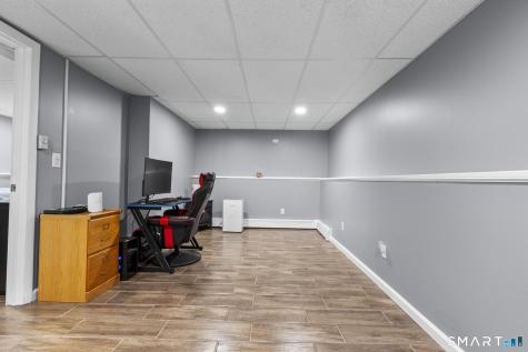 16 Tracy Terrace Seymour CT 06483