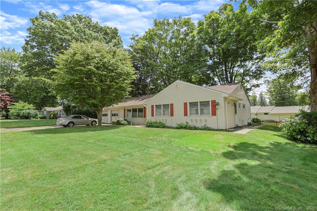 8 Skyview Lane Norwalk CT 06851