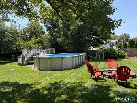 33 Salem Road East Hartford CT 06118