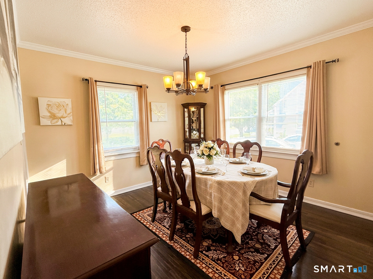 33 Salem Road East Hartford CT 06118