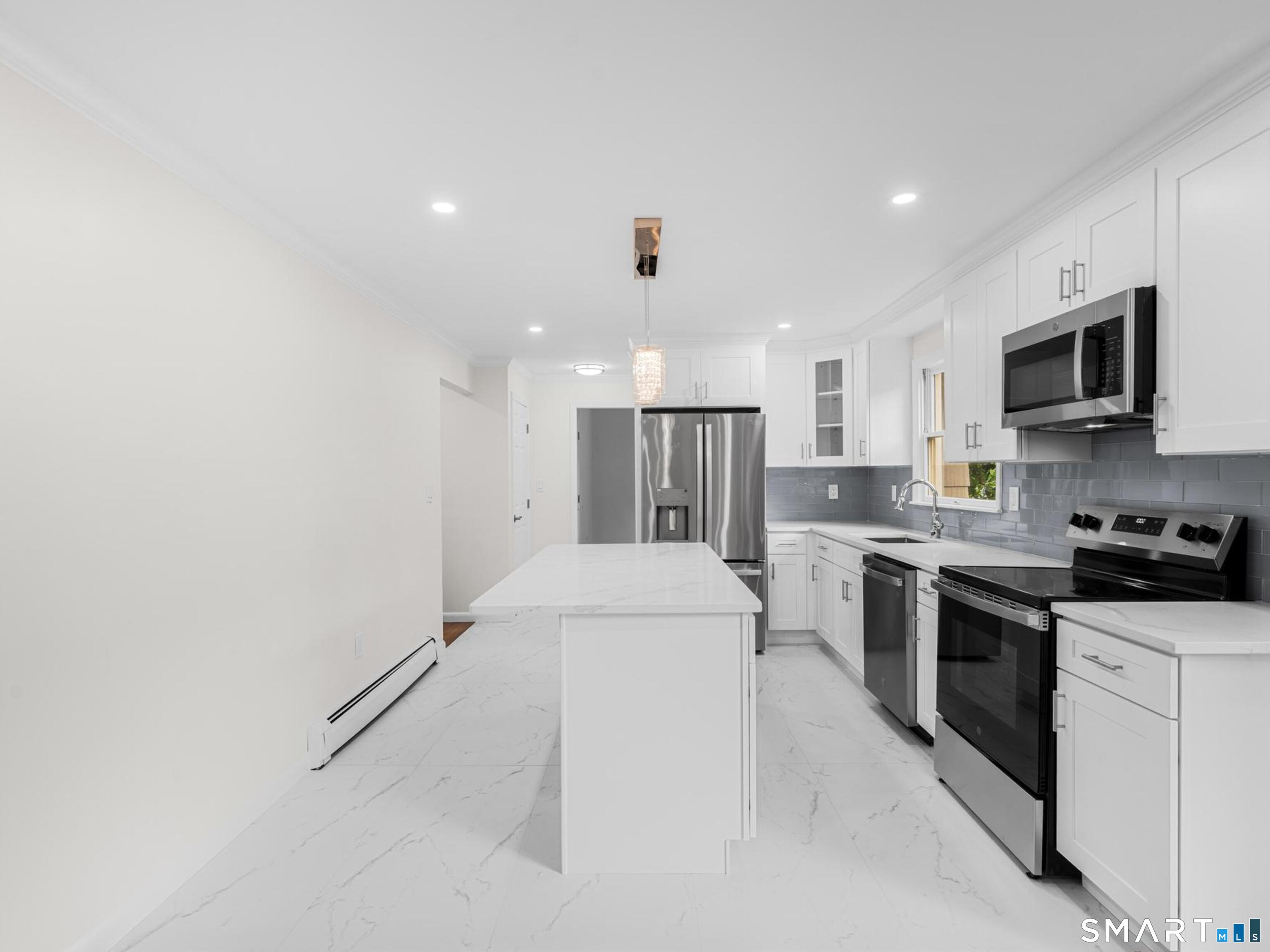 341 Lounsbury Street Waterbury CT 06706
