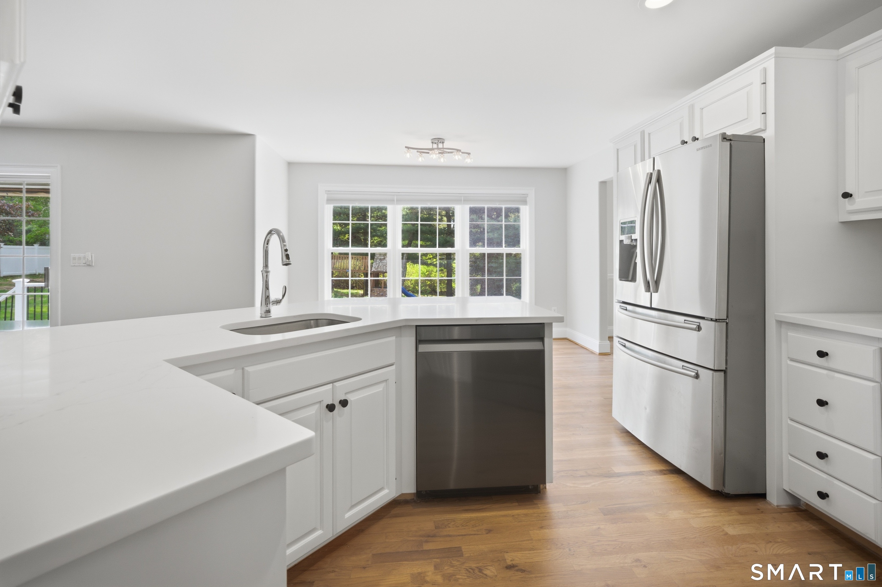 7 Chase Farm Road South Windsor CT 06074