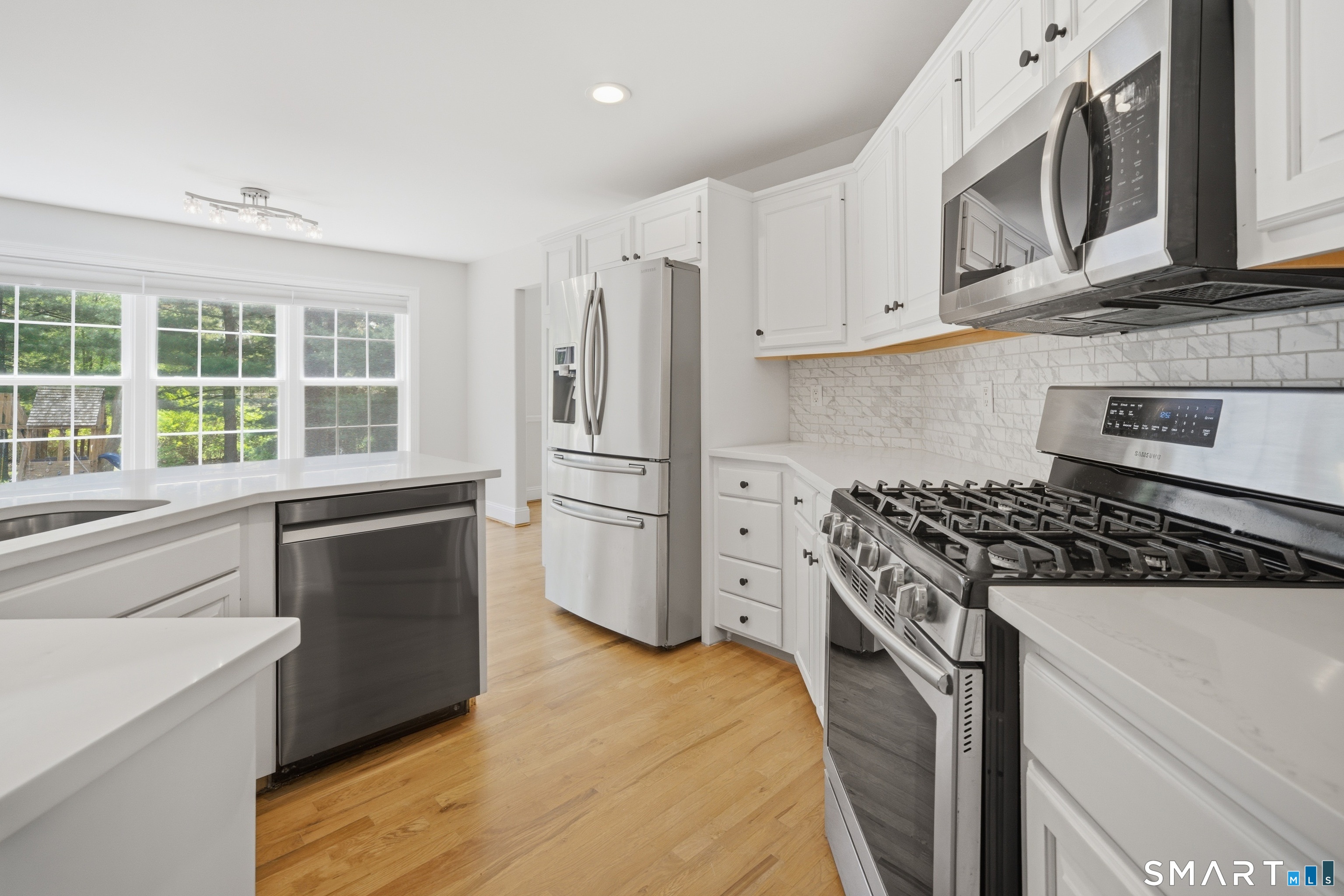 7 Chase Farm Road South Windsor CT 06074