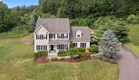 11 Quarry Ridge Road Newtown CT 06482