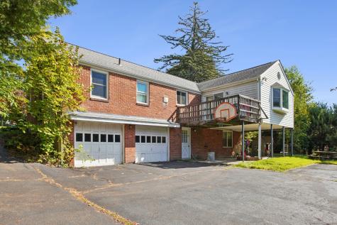 11 Fairwood Farms Drive West Hartford CT 06107