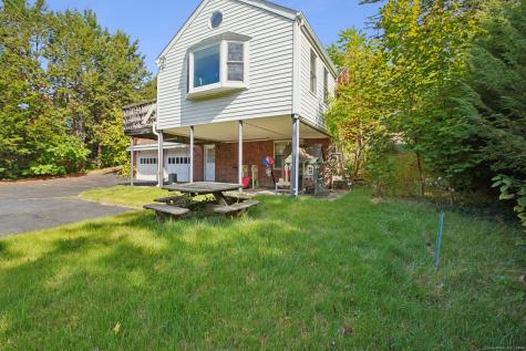 11 Fairwood Farms Drive West Hartford CT 06107