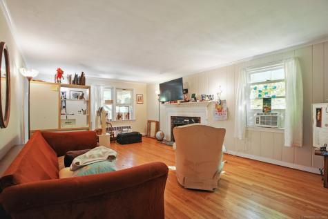 11 Fairwood Farms Drive West Hartford CT 06107