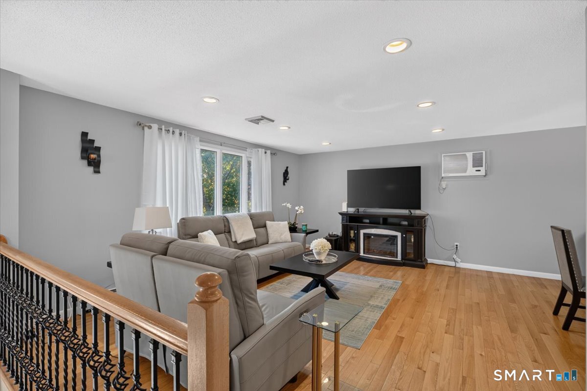 78 Sycamore Road South Windsor CT 06074