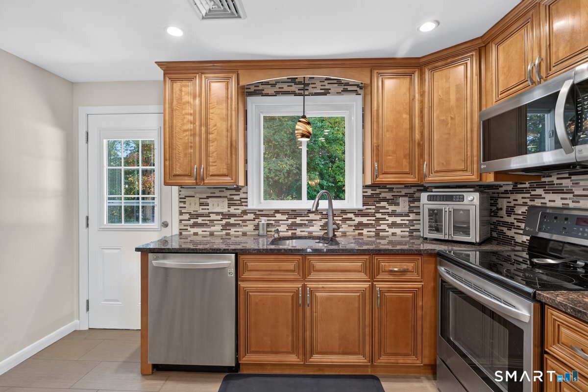 78 Sycamore Road South Windsor CT 06074