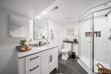 3112 North Main Street Waterbury CT 06704