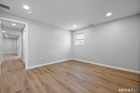 354 Vernon Street Manchester CT 06042