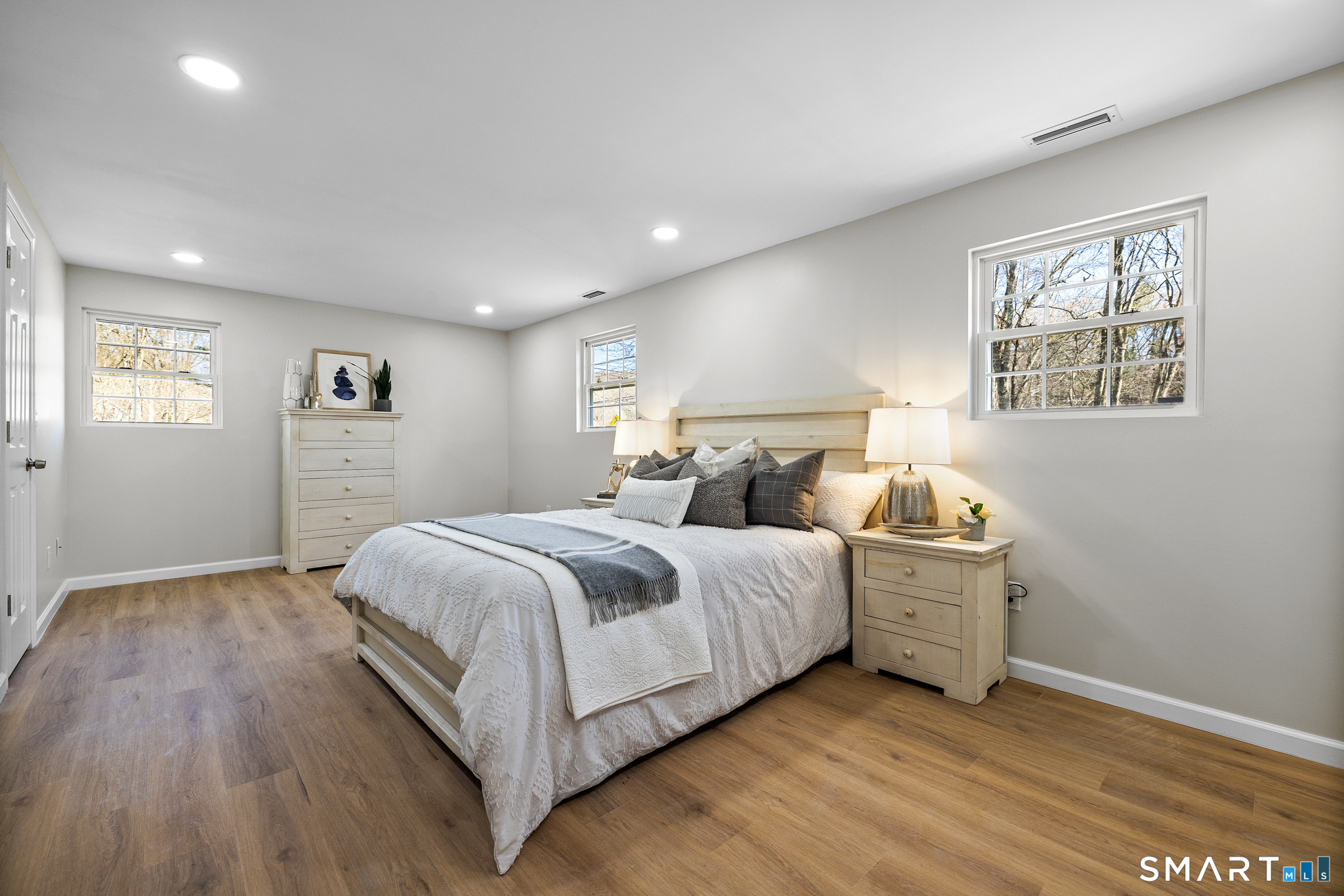 354 Vernon Street Manchester CT 06042