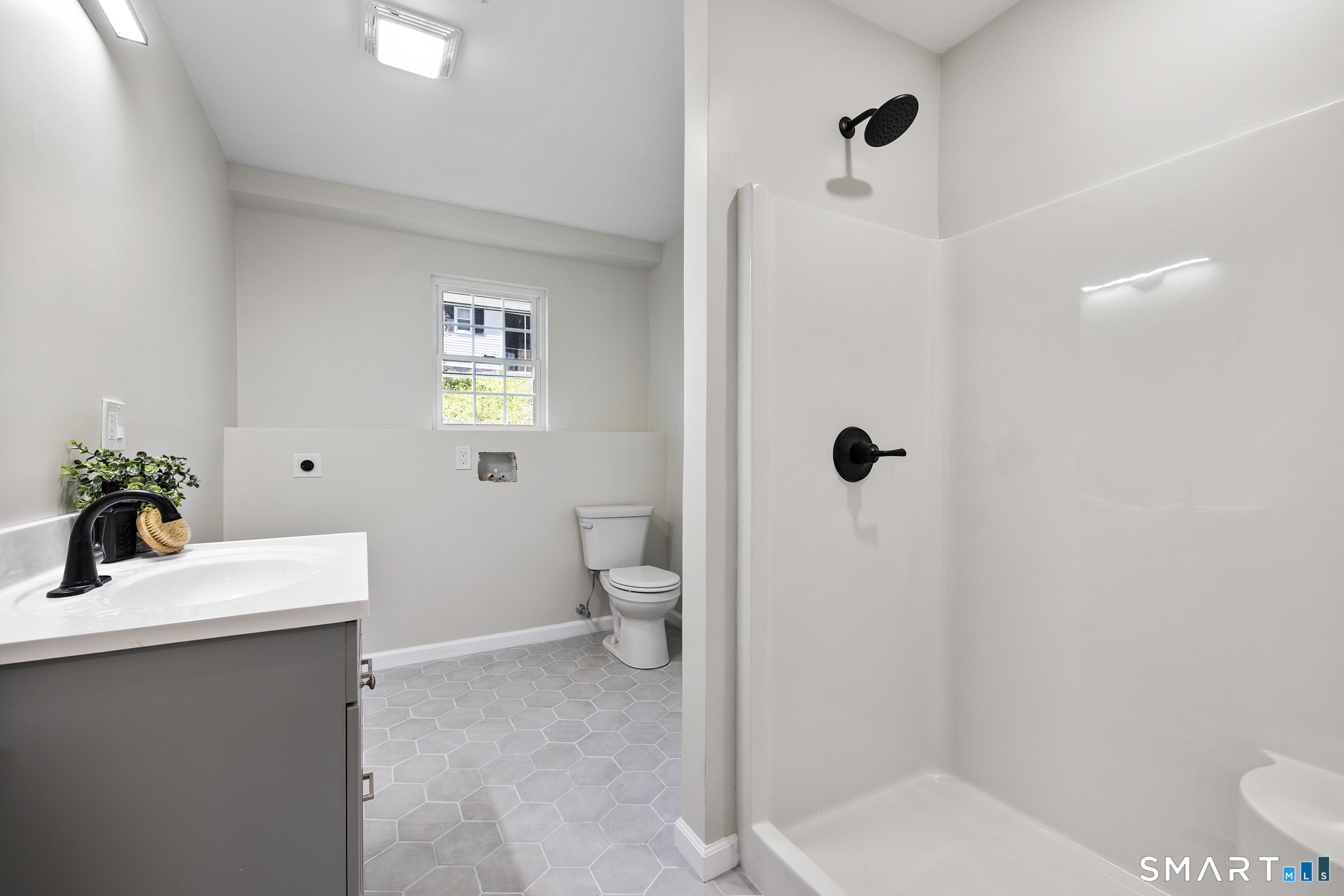354 Vernon Street Manchester CT 06042
