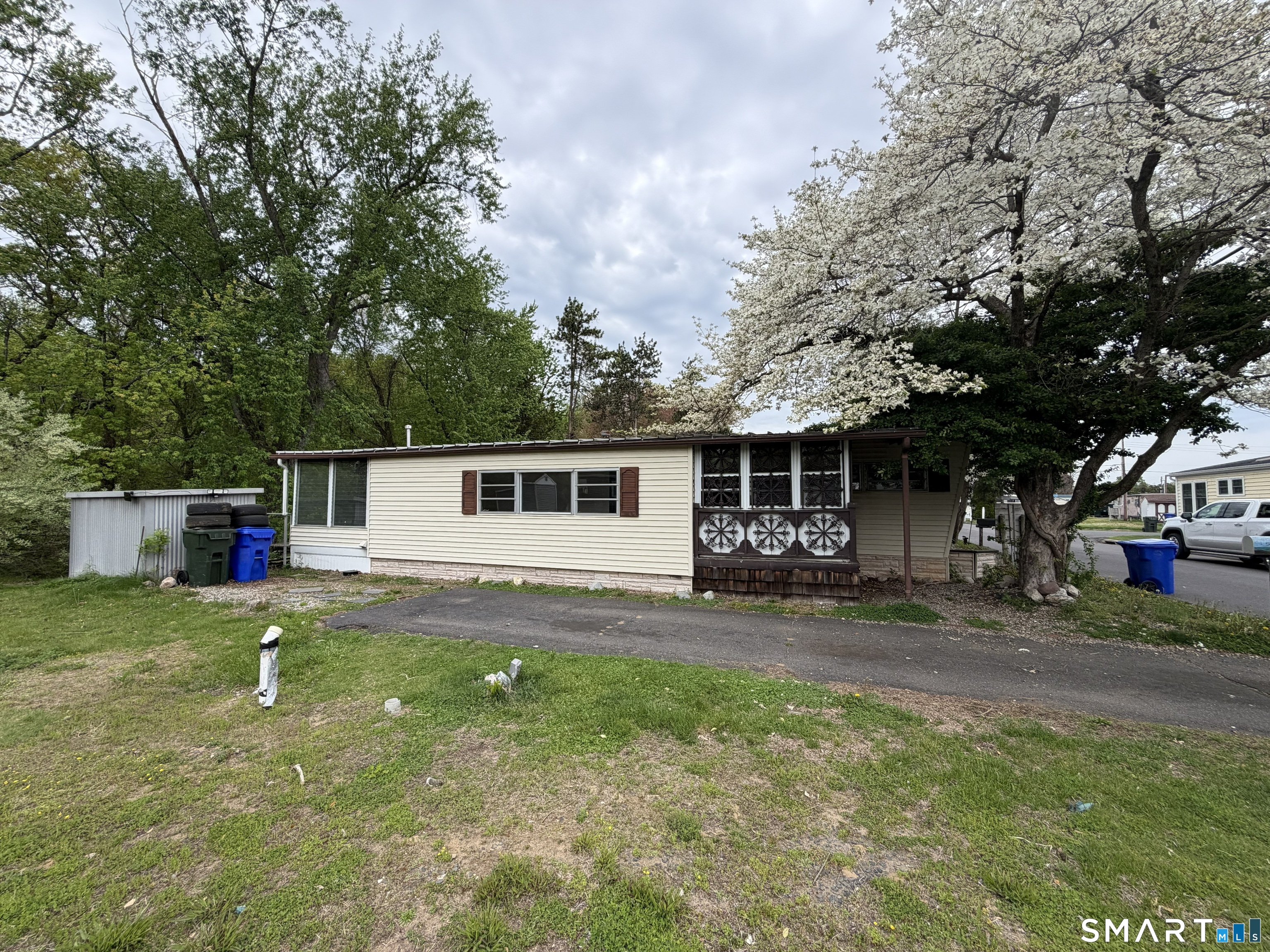 31 Rivermead Boulevard East Hartford CT 06118