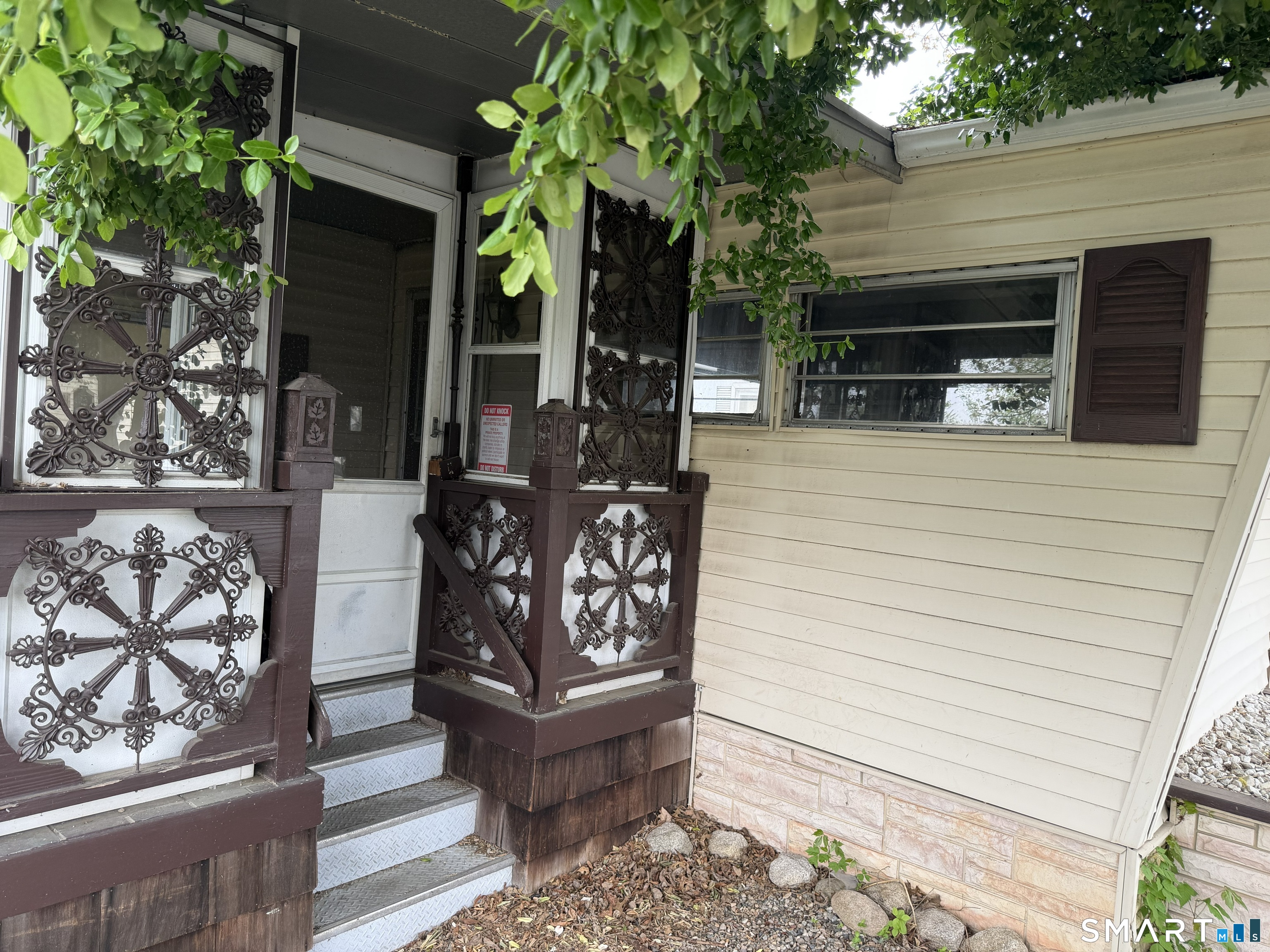 31 Rivermead Boulevard East Hartford CT 06118