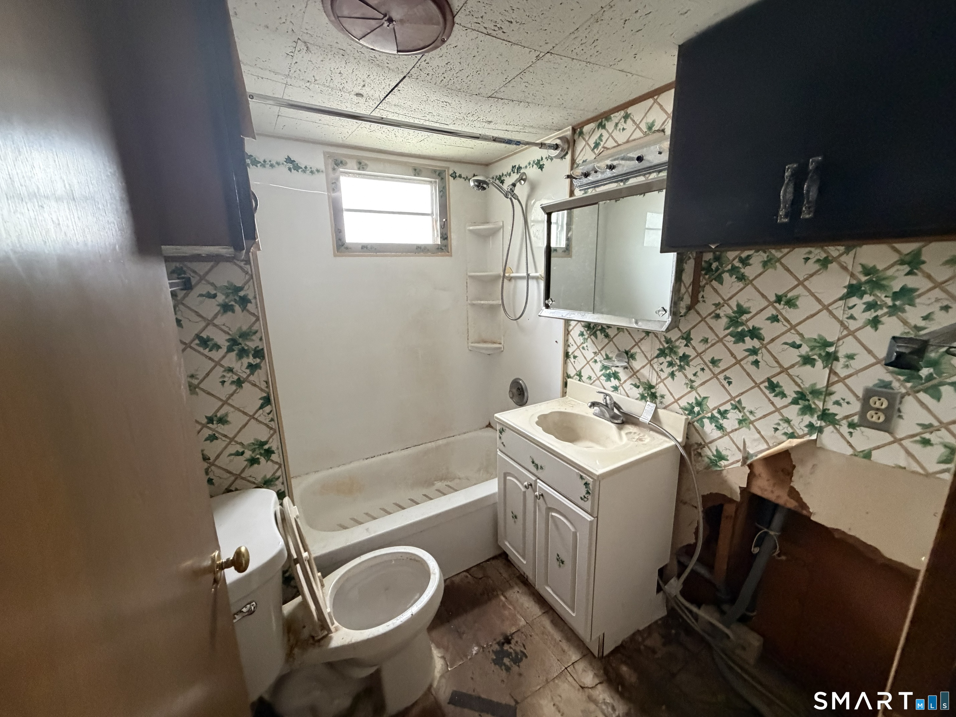 31 Rivermead Boulevard East Hartford CT 06118