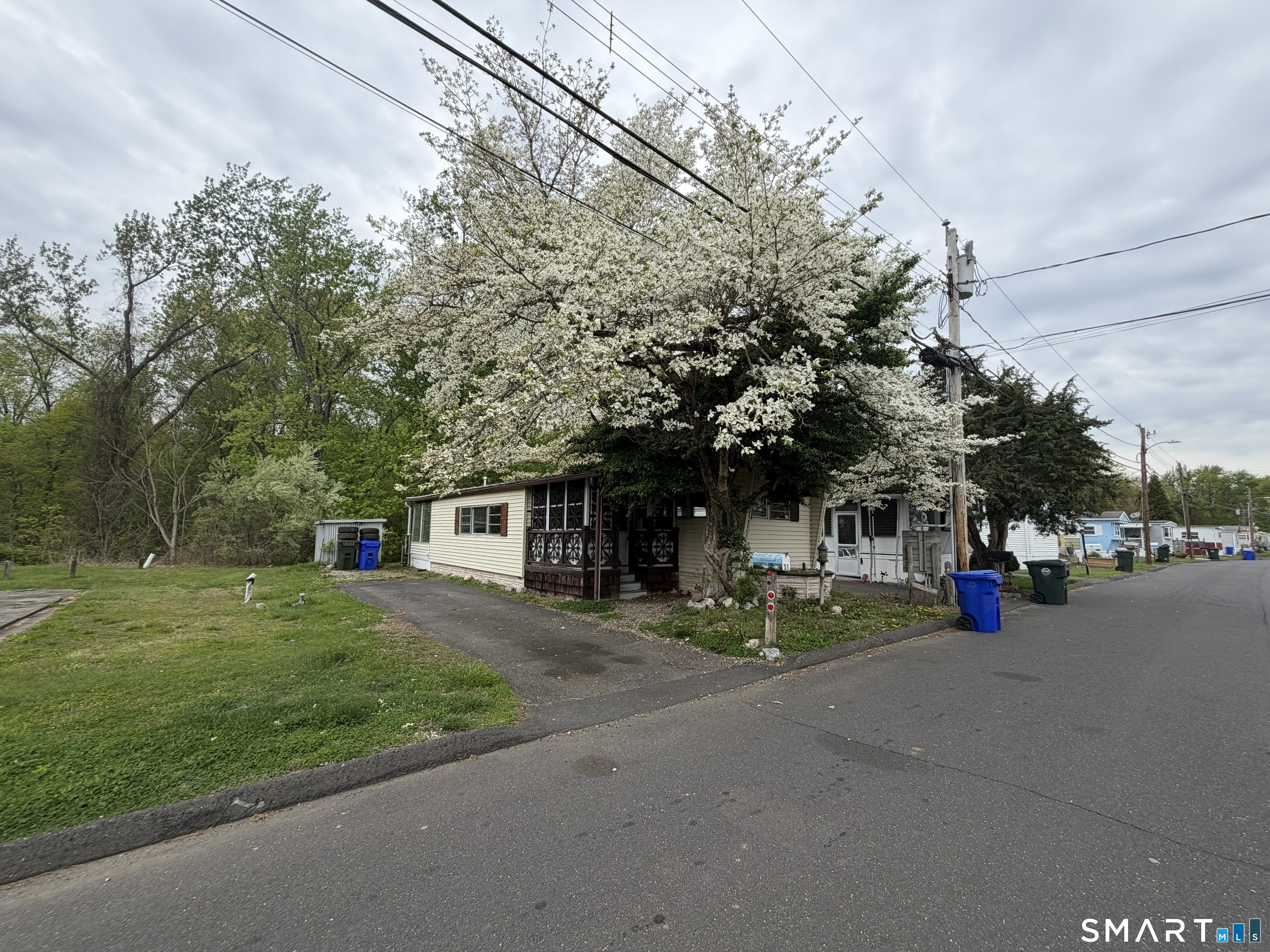 31 Rivermead Boulevard East Hartford CT 06118