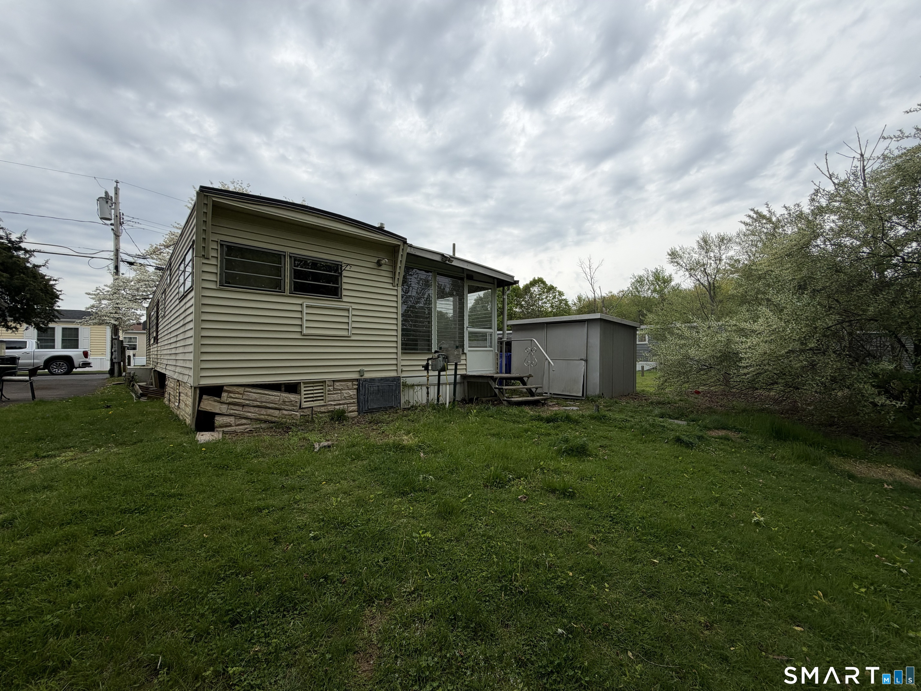 31 Rivermead Boulevard East Hartford CT 06118