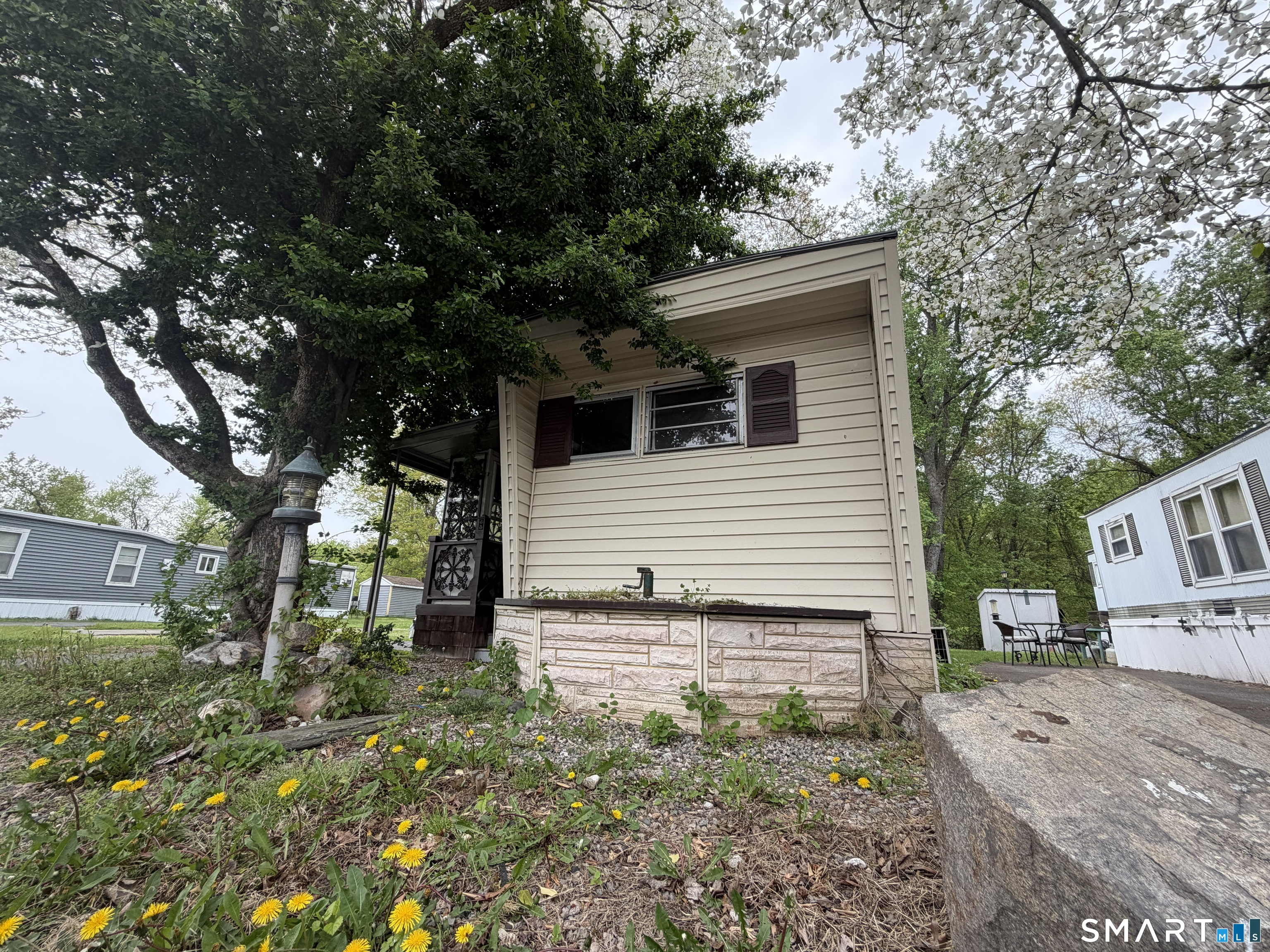 31 Rivermead Boulevard East Hartford CT 06118