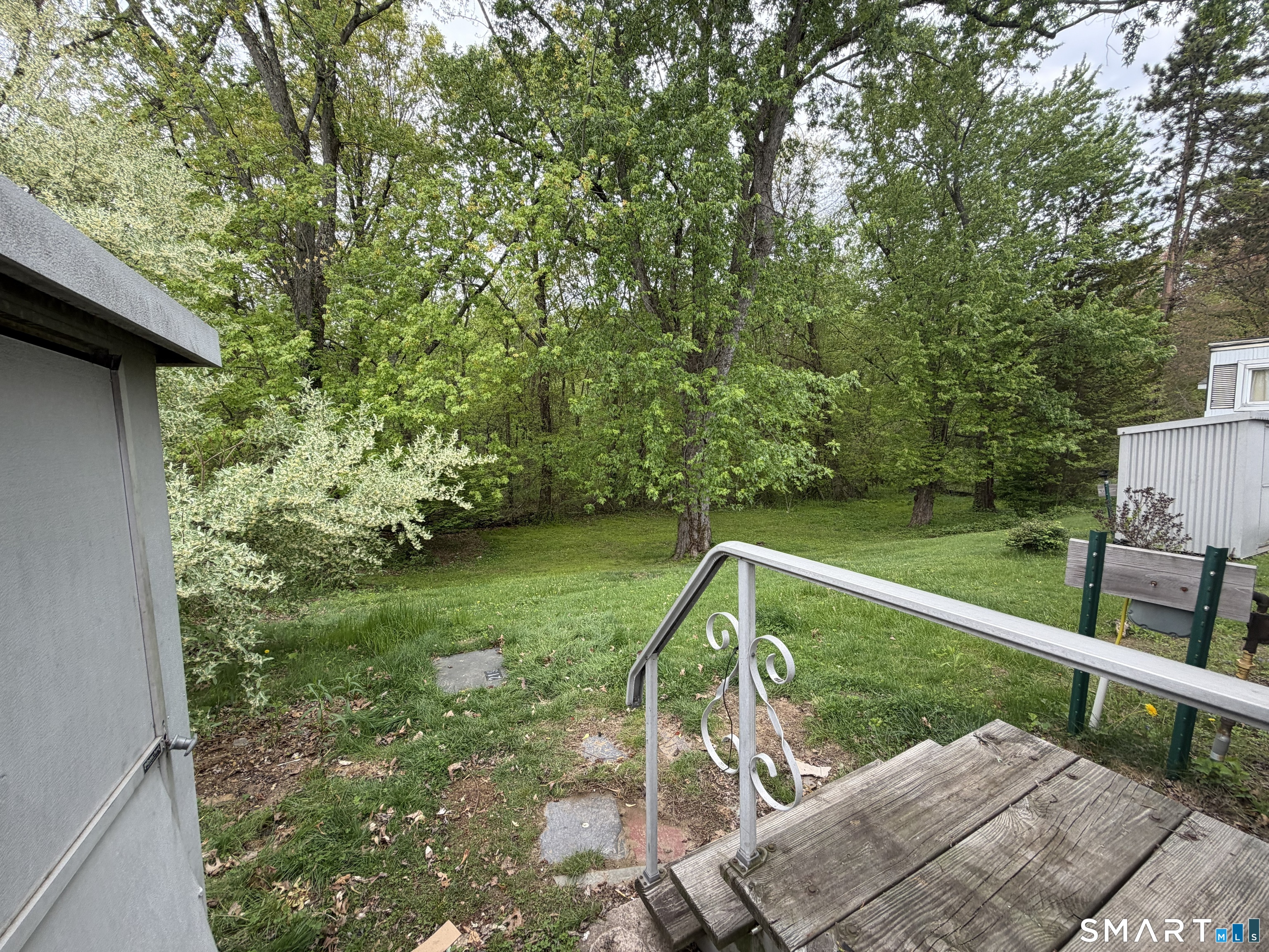 31 Rivermead Boulevard East Hartford CT 06118