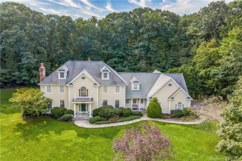 68 Tuckahoe Road Easton CT 06612