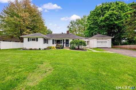 16 Ridgeland Circle Wallingford CT 06492