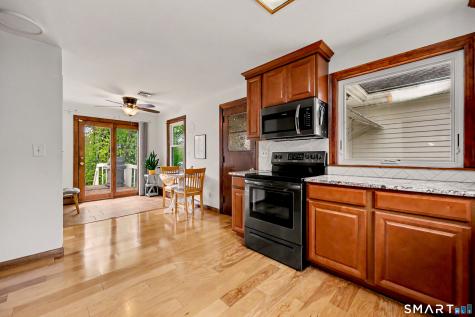 16 Ridgeland Circle Wallingford CT 06492