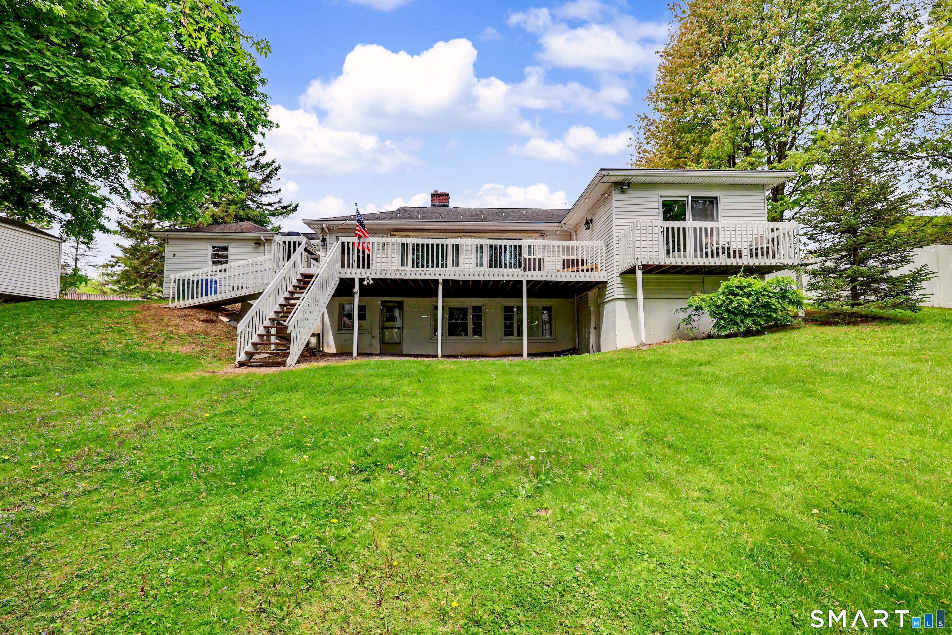 16 Ridgeland Circle Wallingford CT 06492