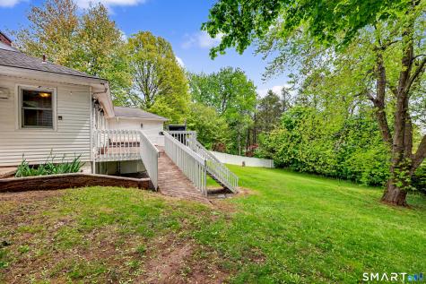 16 Ridgeland Circle Wallingford CT 06492