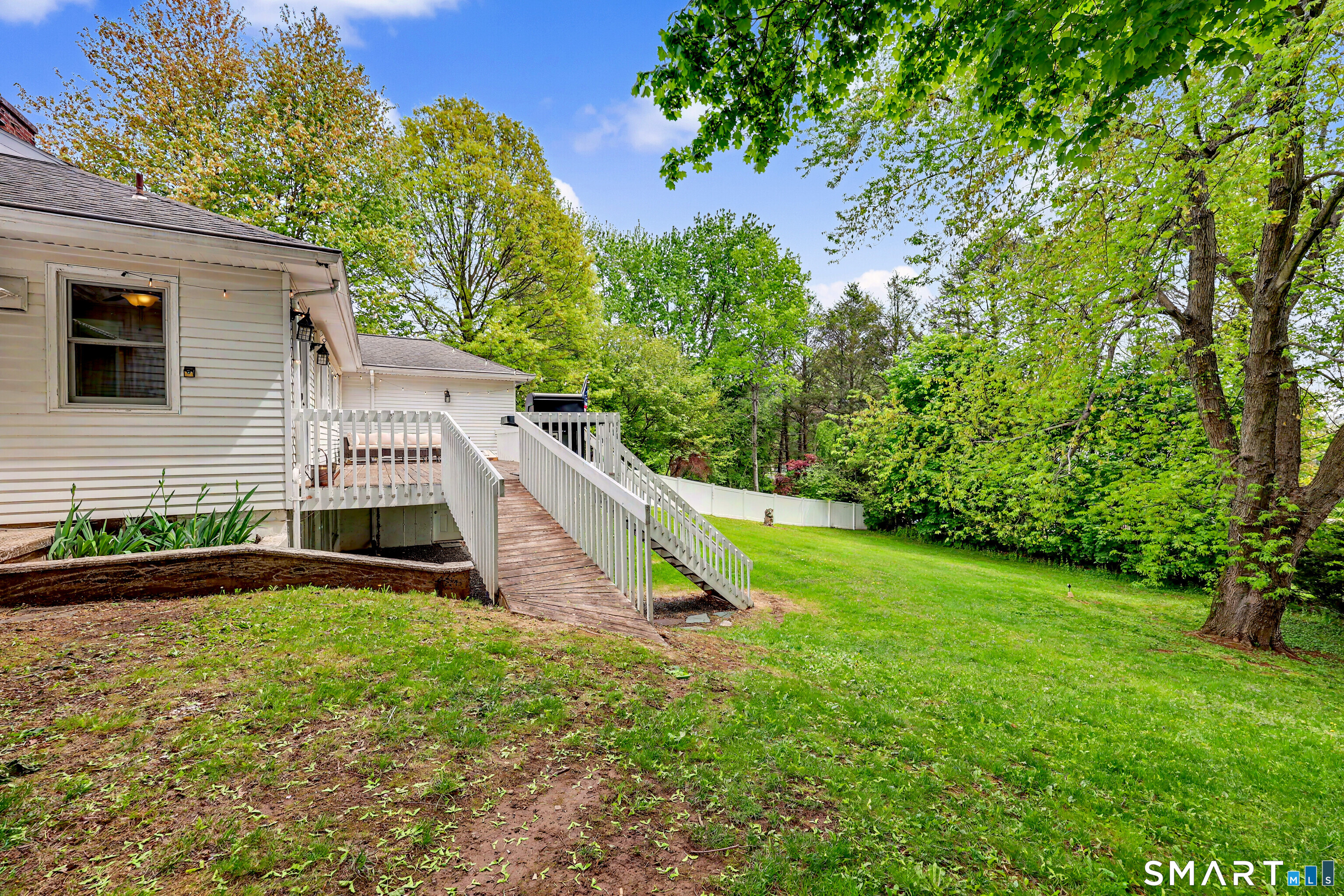16 Ridgeland Circle Wallingford CT 06492