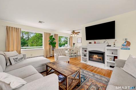 16 Ridgeland Circle Wallingford CT 06492