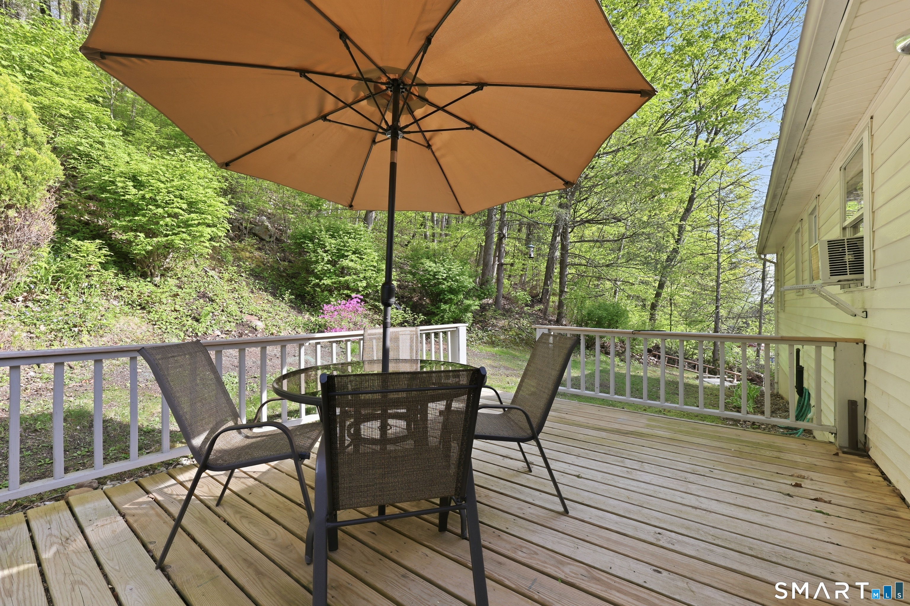 102 Metacomet Road Plainville CT 06062
